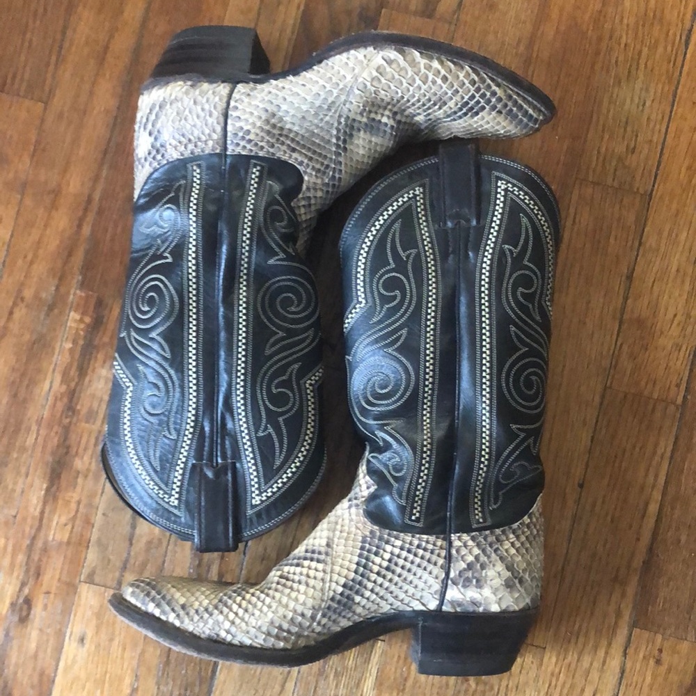 Vintage Justin snake skin cowboy boots
